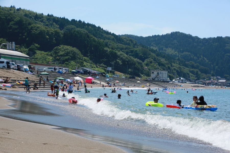 百川海水浴場 新潟の観光スポット 公式 新潟県のおすすめ観光 旅行情報 にいがた観光ナビ