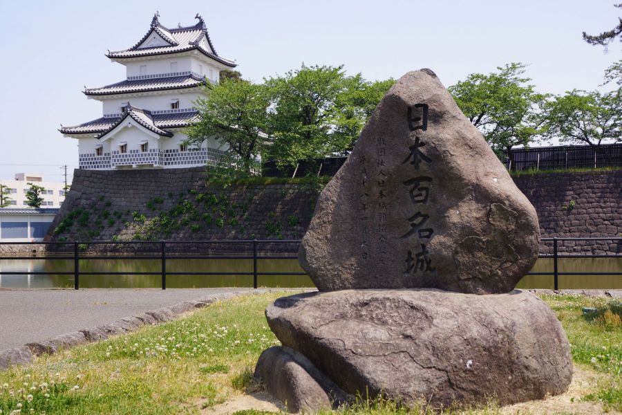 日本百名城にも選ばれています。