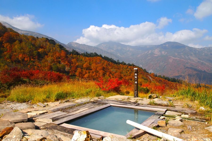 蓮華温泉周辺 紅葉の名所 新潟の観光スポット 公式 新潟県のおすすめ観光 旅行情報 にいがた観光ナビ