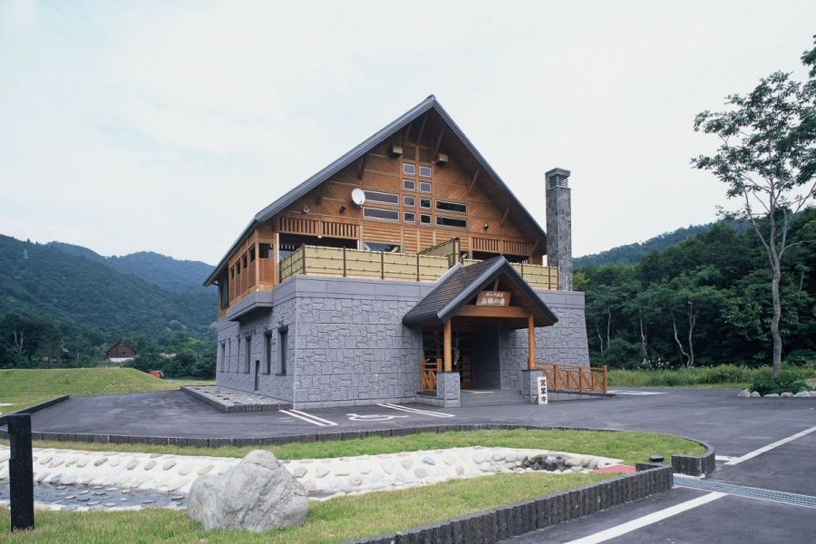 銀山平温泉 白銀の湯 新潟の観光スポット 公式 新潟県のおすすめ観光 旅行情報 にいがた観光ナビ