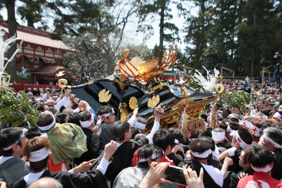 天津神社春大祭（糸魚川けんか祭り）