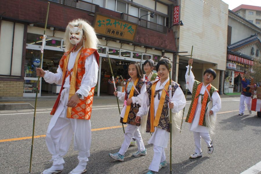 瀬波温泉コンコンまつり