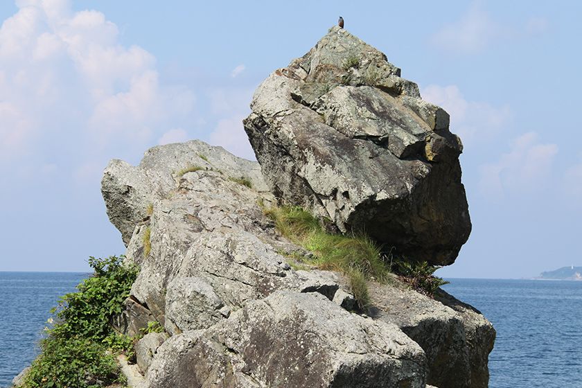 正式名称は、立岩（たていわ）。