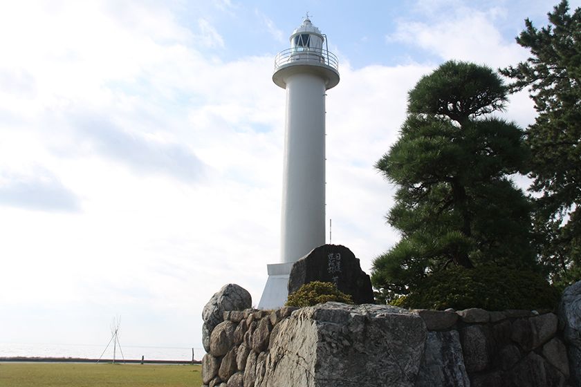「松ケ崎ヒストリーパーク」に建っています。