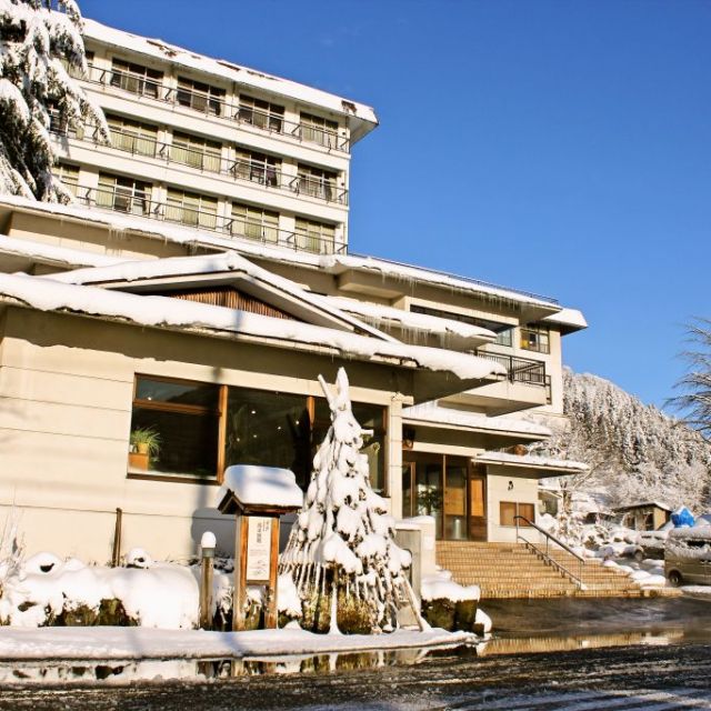雪国の宿 髙半