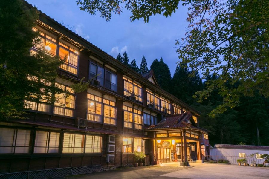 松之山温泉 凌雲閣