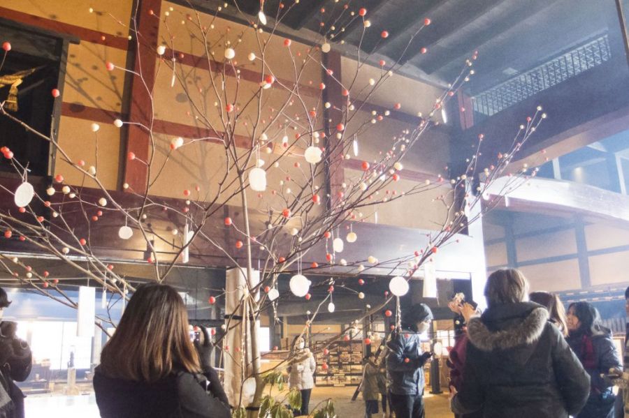 伝統行事「団子の木飾り」体験in渡邉邸