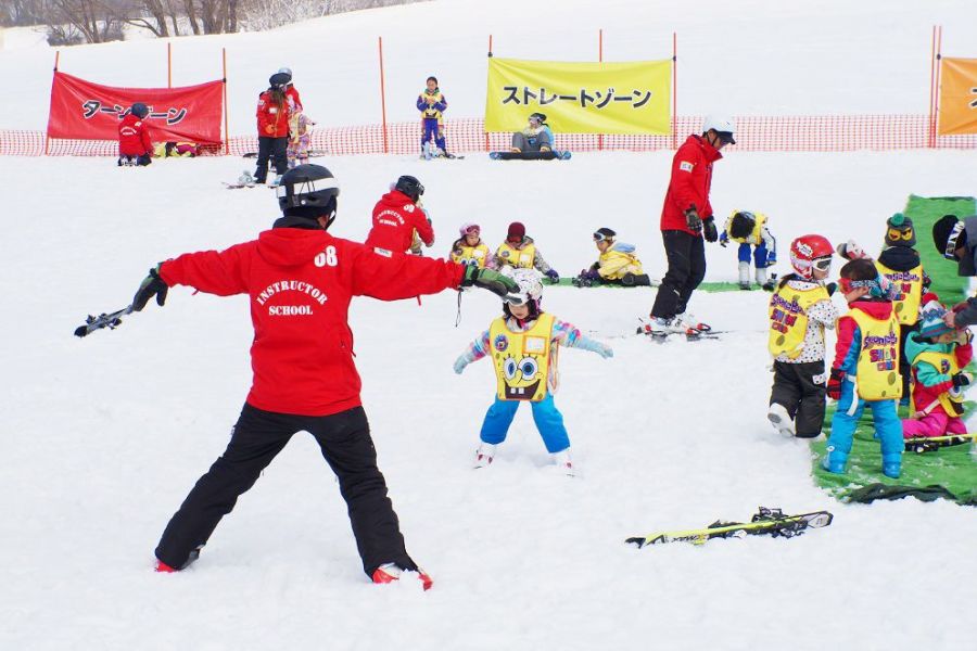 岩原スクールはレッスンプログラム豊富！