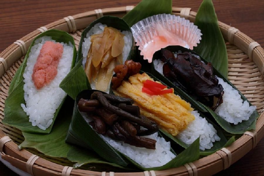 謙信公が残した食文化～くびき野伝統食・笹箕寿し～