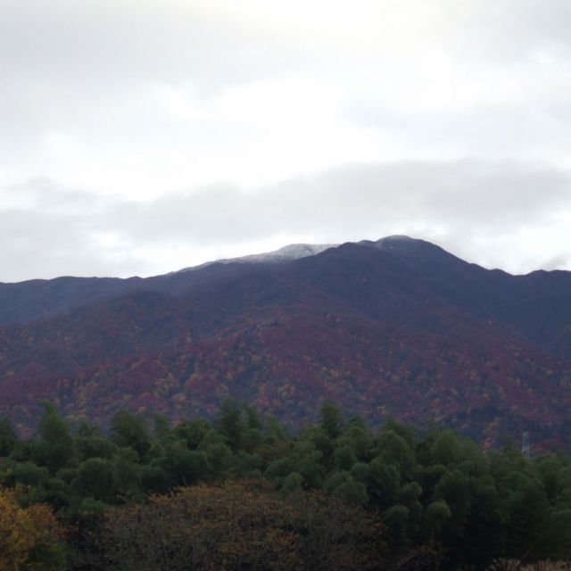 二王子岳・田貝登山口