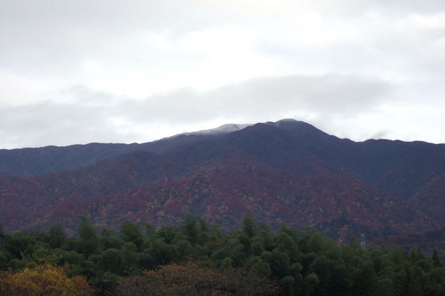 二王子岳・田貝登山口