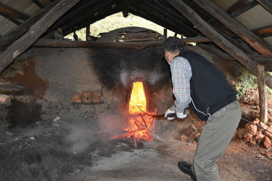 炭焼き小屋