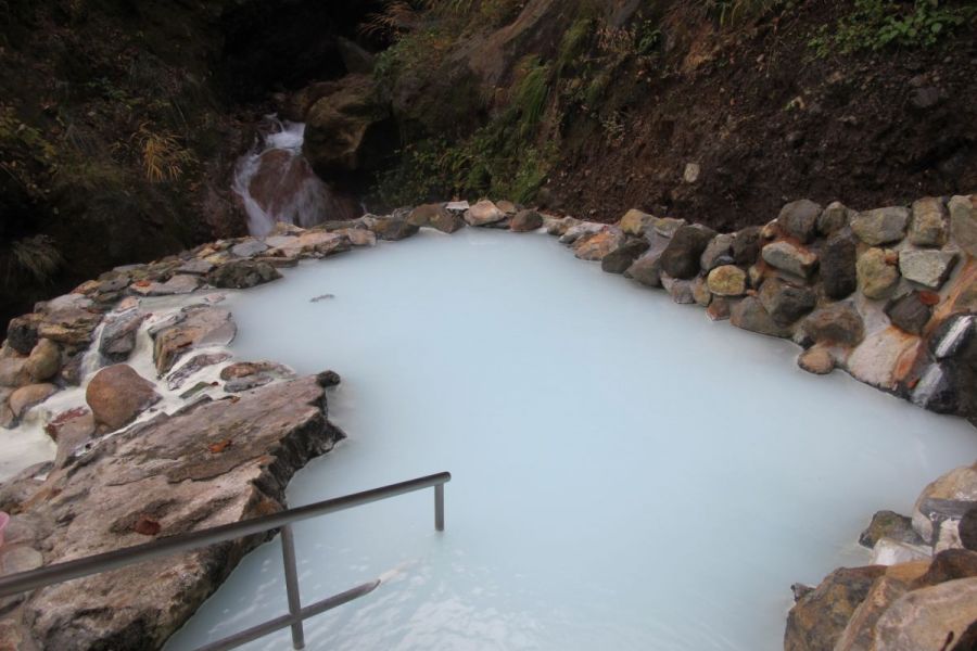 河原の湯