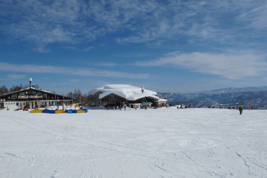 スキー場ゲレンデ