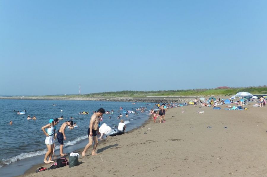 寺泊中央海水浴場 新潟の観光スポット 公式 新潟県のおすすめ観光 旅行情報 にいがた観光ナビ