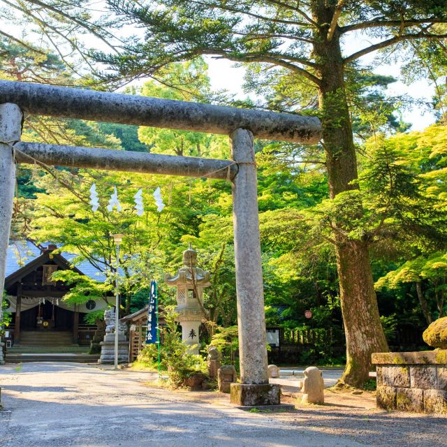 春日山神社