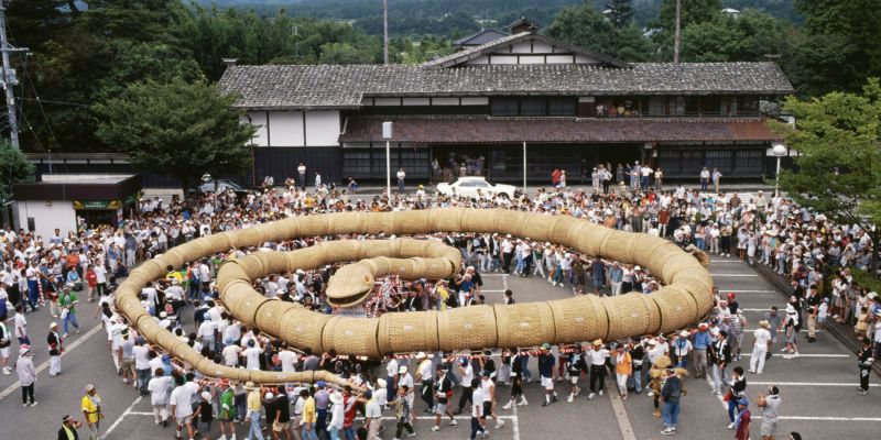 ギネス認定の大蛇は圧巻の迫力！えちごせきかわ大したもん蛇まつり