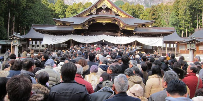 【彌彦神社】新潟県随一のパワースポット「おやひこさま」。越後一宮のひとつです。