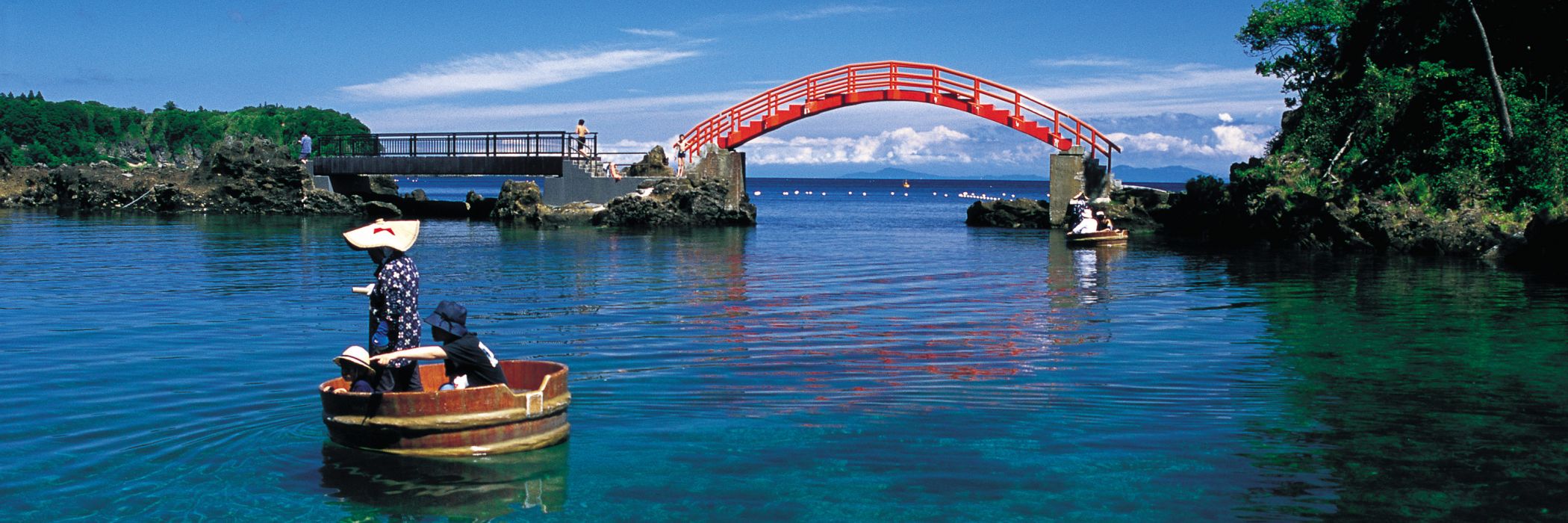 矢島・経島 たらい舟／佐渡市
