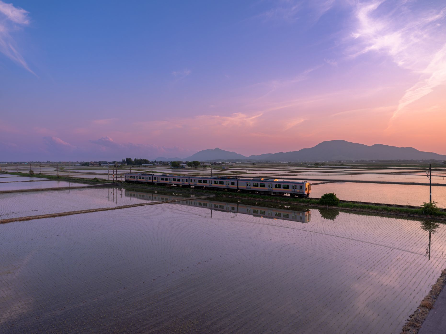 越後平野の水鏡／新潟市