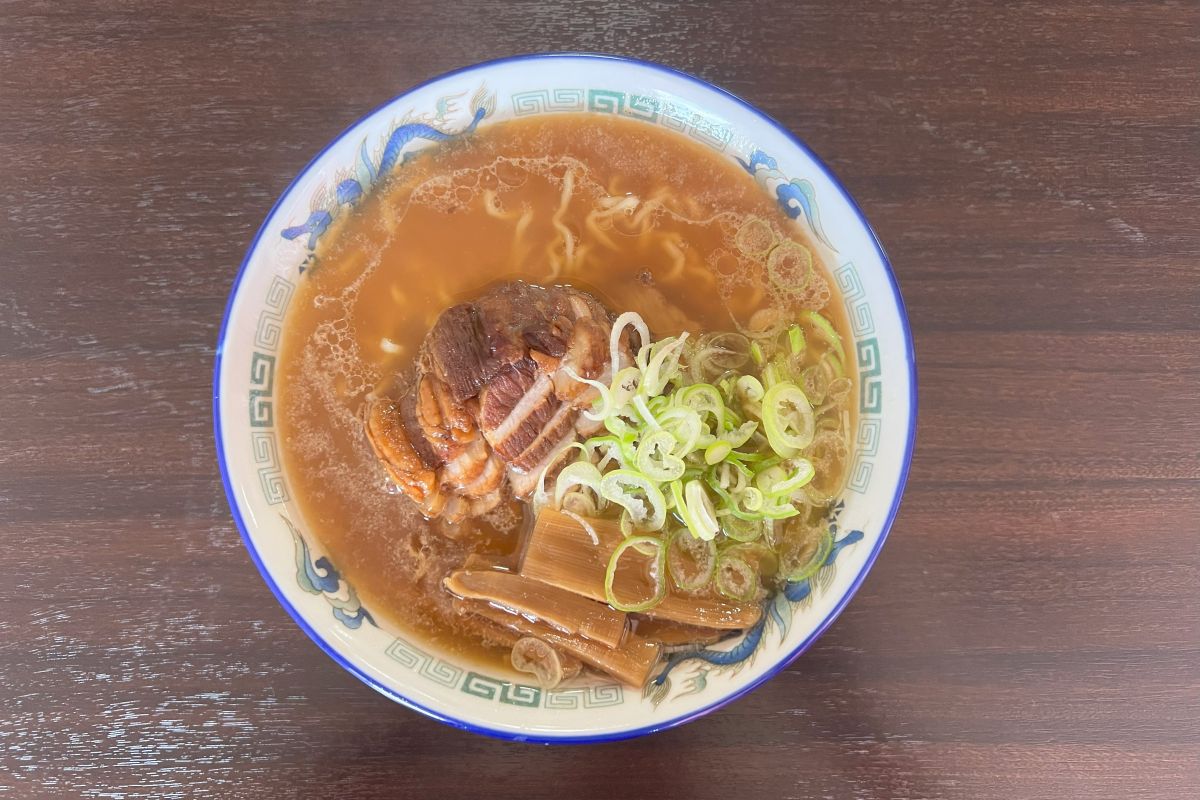 【これからは新潟６⼤ラーメンの時代か!?】こってり？  まろやか？上越妙⾼とんこつラーメンを⾷す！②　松茶屋／妙⾼市