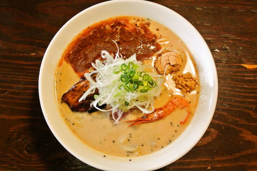 新たなご当地ラーメン！超人気ラーメン店「麵屋あごすけ」で「雪むろ酒かすラーメン」を食べてみた／上越市