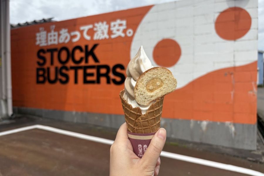 燕三条の定番スポット、ストックバスターズ燕店にカフェがオープン！／燕市