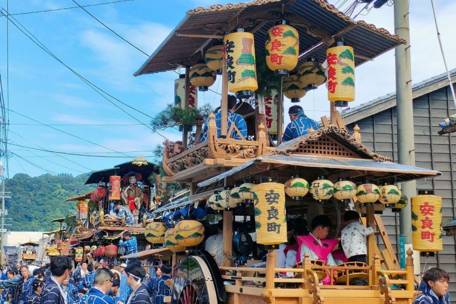祝ユネスコ無形文化遺産登録！約400年の伝統が込められた「おしゃぎり」が城下町を練り歩く村上大祭！／村上市