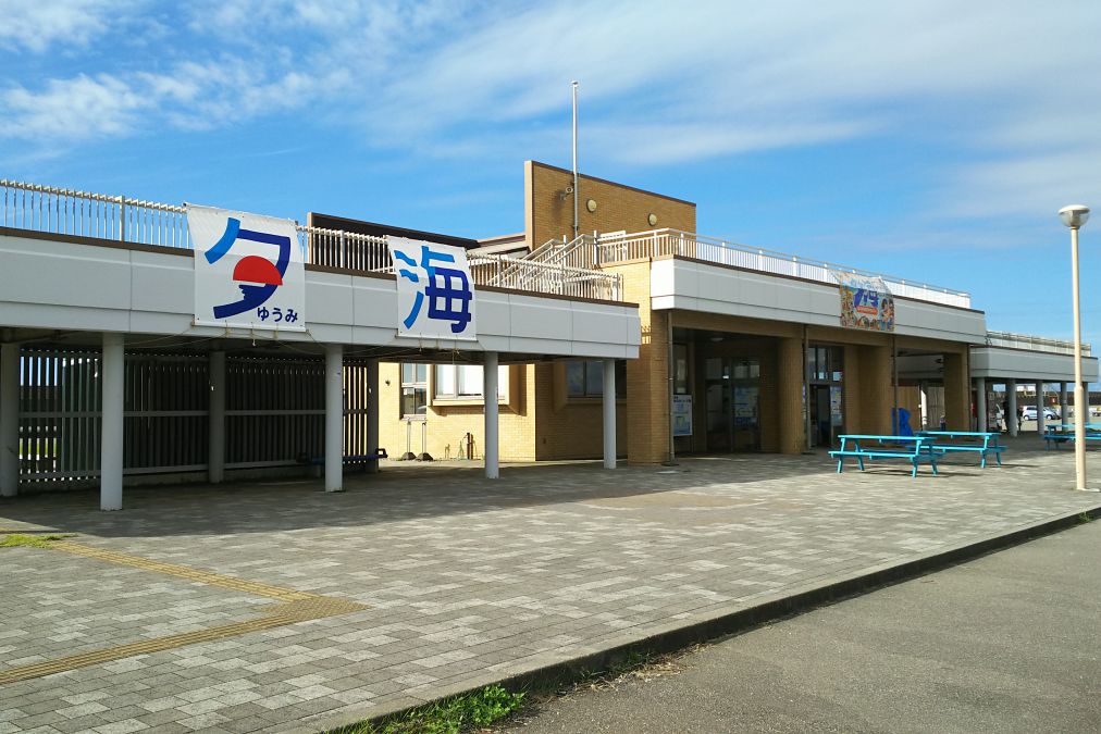 海が目の前！柏崎港に浮かぶ漁菜マーケット「夕海」が今年もオープン！／柏崎市