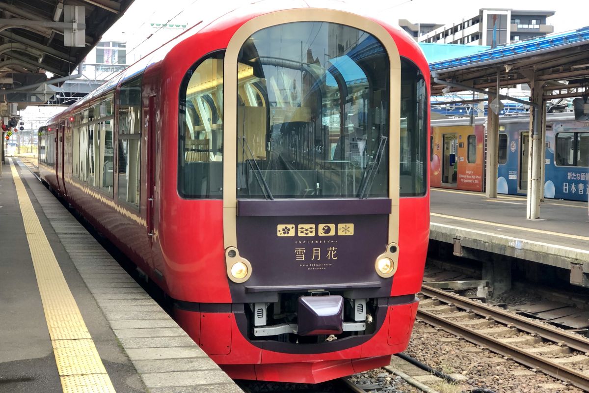 えちごトキめきリゾート「雪月花」に乗って、食と絶景を楽しむ贅沢な鉄道旅／上越市・糸魚川市・妙高市