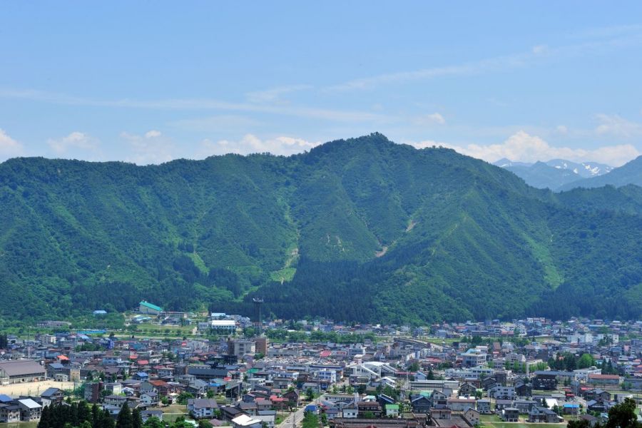 坂戸山標高634m　南魚沼市で東京スカイツリーに登る？！／南魚沼市