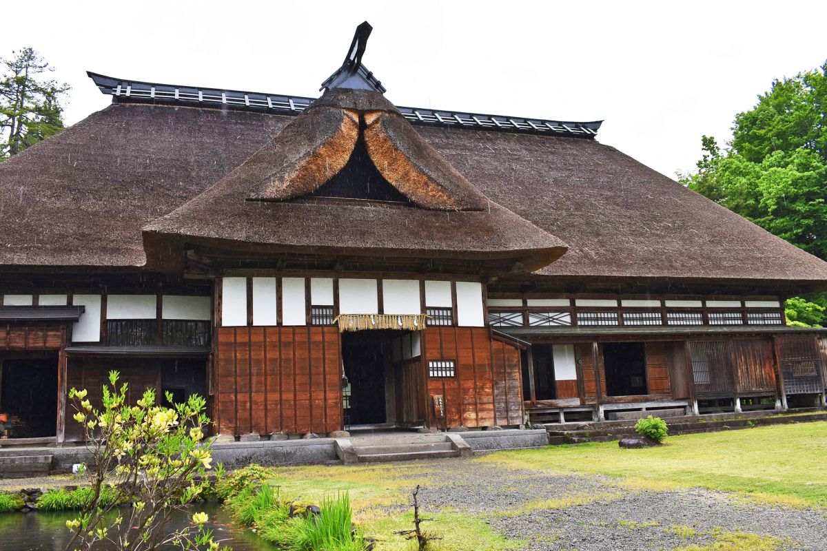 目黒邸と旧佐藤家住宅で、今では信じられないような昔の暮らしを聞いてみる／魚沼市