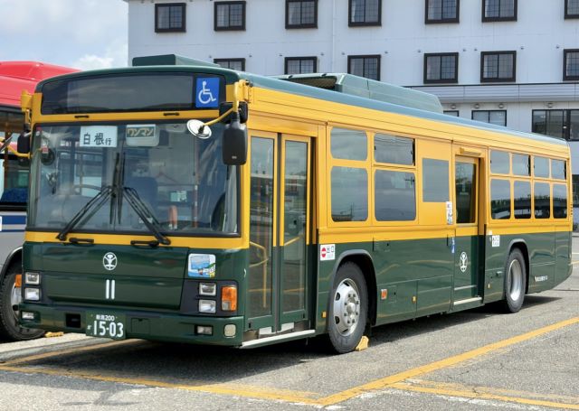 かぼちゃ電車バスⅡ（新潟交通観光バス 潟東営業所所属車両）