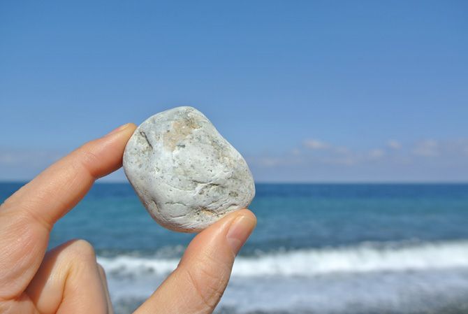 宝石「ヒスイ」拾いに行ってみた。／糸魚川市｜新潟県観光協会公式