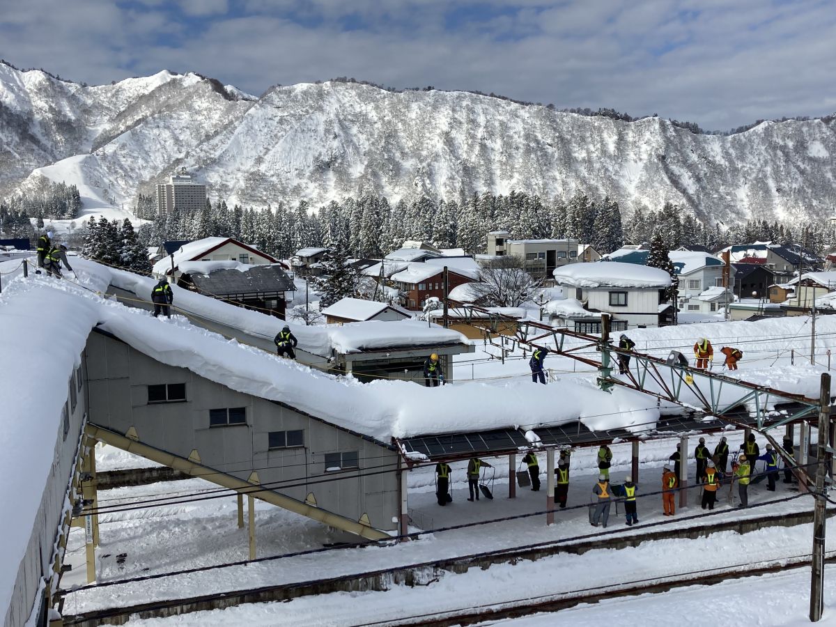 鉄道好きが手ぶらで電車に乗って、上越線沿いの「湯沢中里スキー場