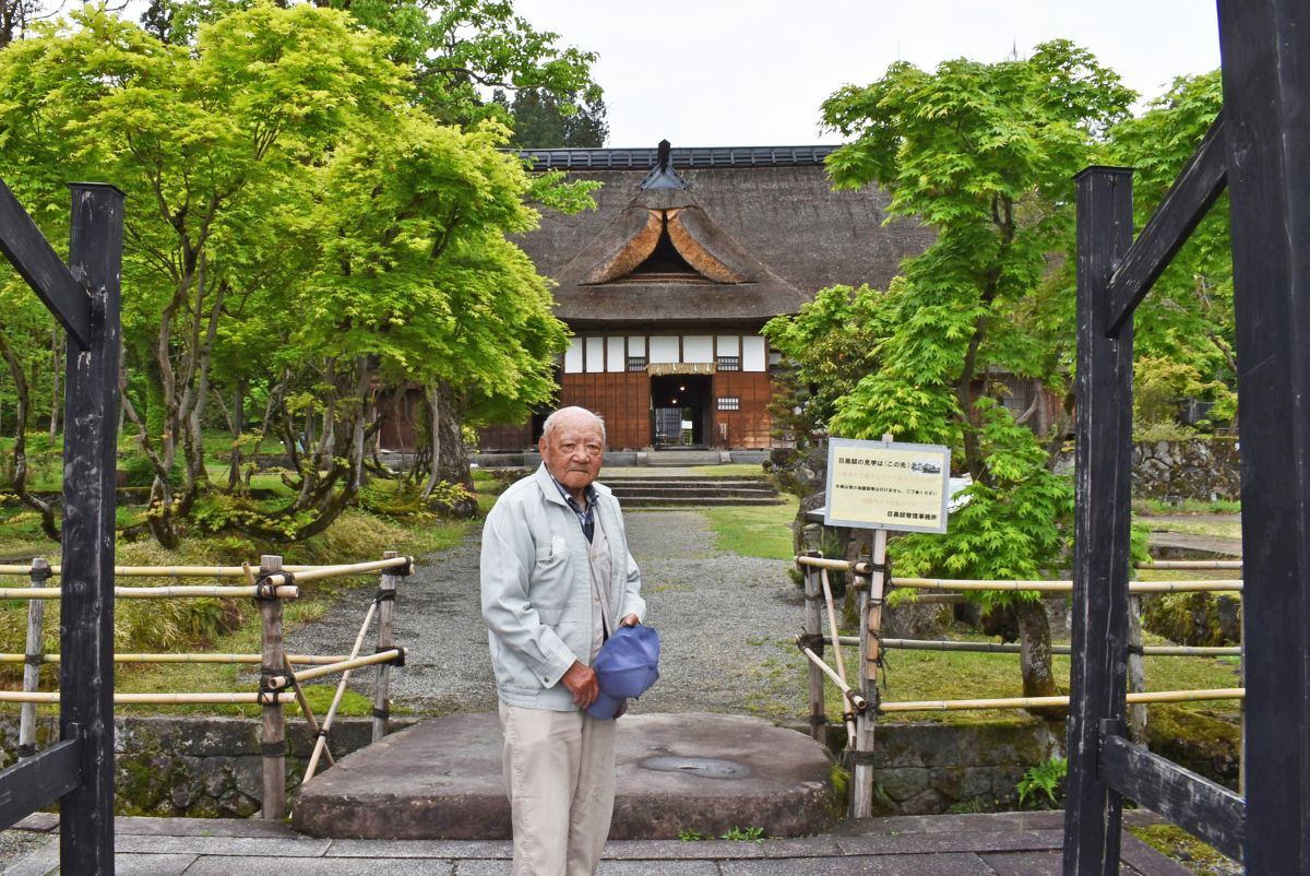 目黒邸と旧佐藤家住宅で、今では信じられないような昔の暮らしを聞いて