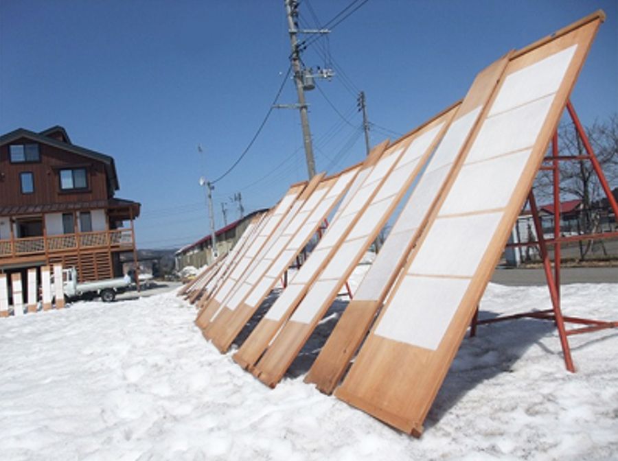 雪を利用した伝統的な製法！無形文化財「小国紙」を見学してきた／長岡