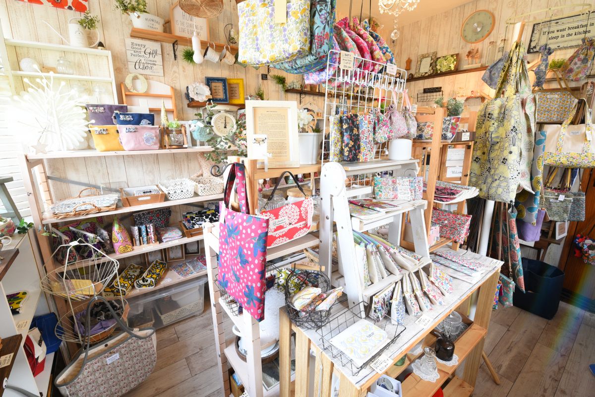 三条のおしゃれな雑貨屋さん6店まとめ ハンドメイド品からアクセサリーまで 欲しい に出会える 三条市 新潟県観光協会公式ブログ たびきち 公式 新潟県のおすすめ観光 旅行情報 にいがた観光ナビ