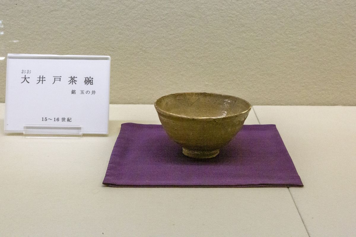 美術館に展示されている貴重な茶器で茶席体験ができる！木村茶道美術館