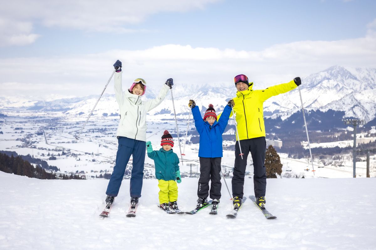 「スキーこどもの日」が超お得♪家族でスキー・スノボ、新潟で冬のレジャーを楽しもう！！