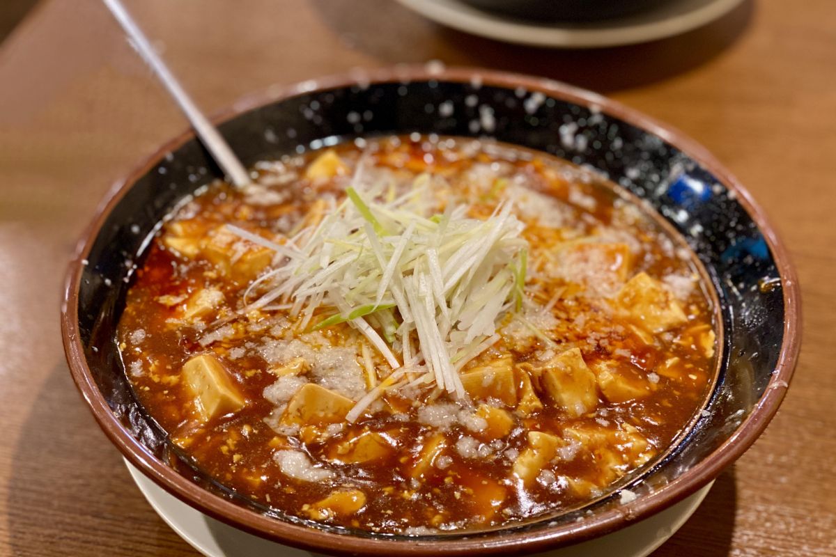 麻婆豆腐にとん汁にモツ！？ 知られざるラーメン王国・新潟の実態！
