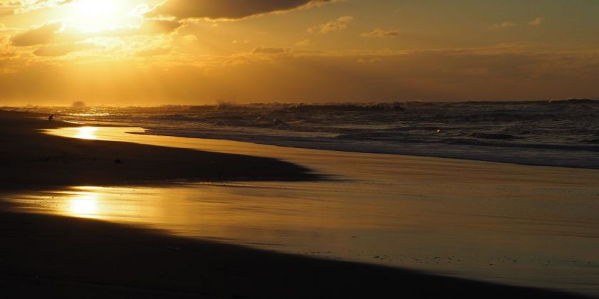 フォトジェニックの極み 絶対撮りたい日本海の夕日スポット10選 旅の特集 公式 新潟県のおすすめ観光 旅行情報 にいがた観光ナビ