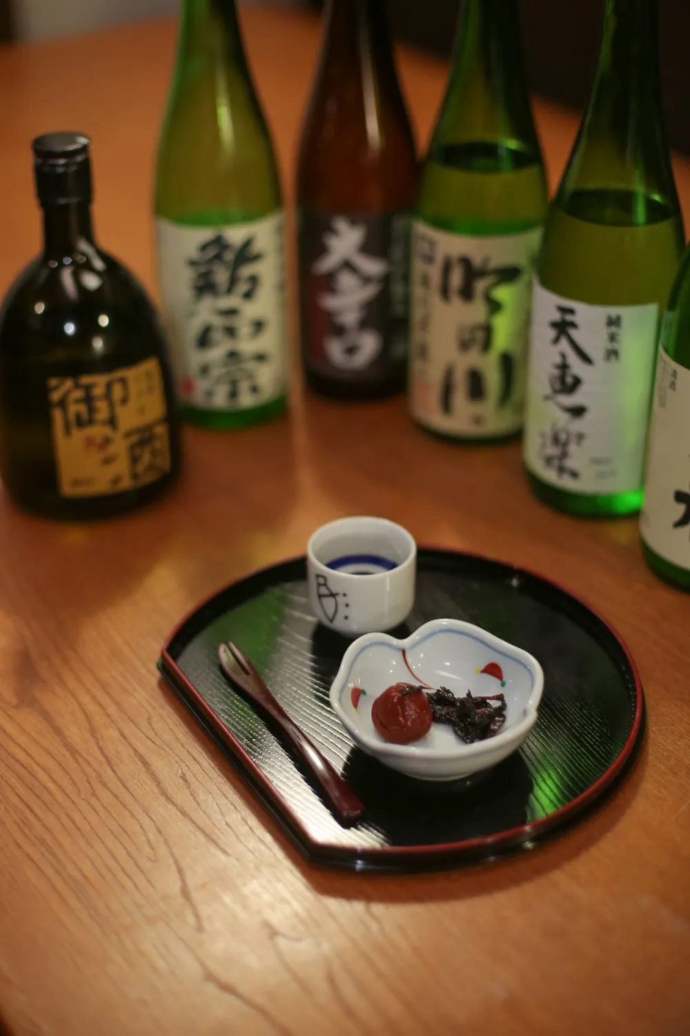 楽縫庵にて地酒の試飲
