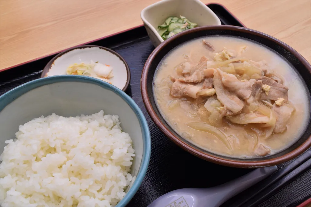 定番のとん汁定食
