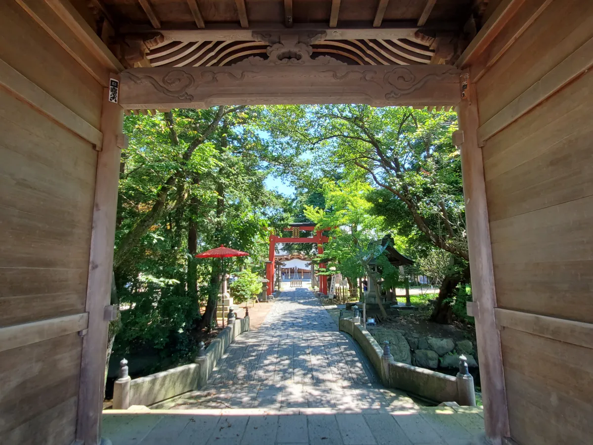 「おすわさま」の愛称で親しまれる諏訪神社／新発田市