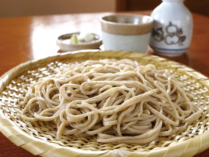 「こそば亭」で幻の蕎麦を食す。／妙高市