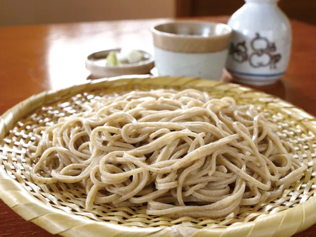 「こそば亭」で幻の蕎麦を食す。／妙高市