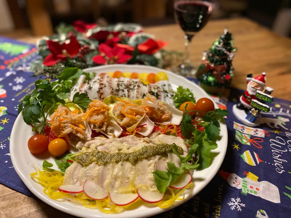 「宿根木あなぐち亭」のクリスマスディナー♪ 人気スポットのイルミネーション♪  今年は佐渡でメリークリスマス！／佐渡市