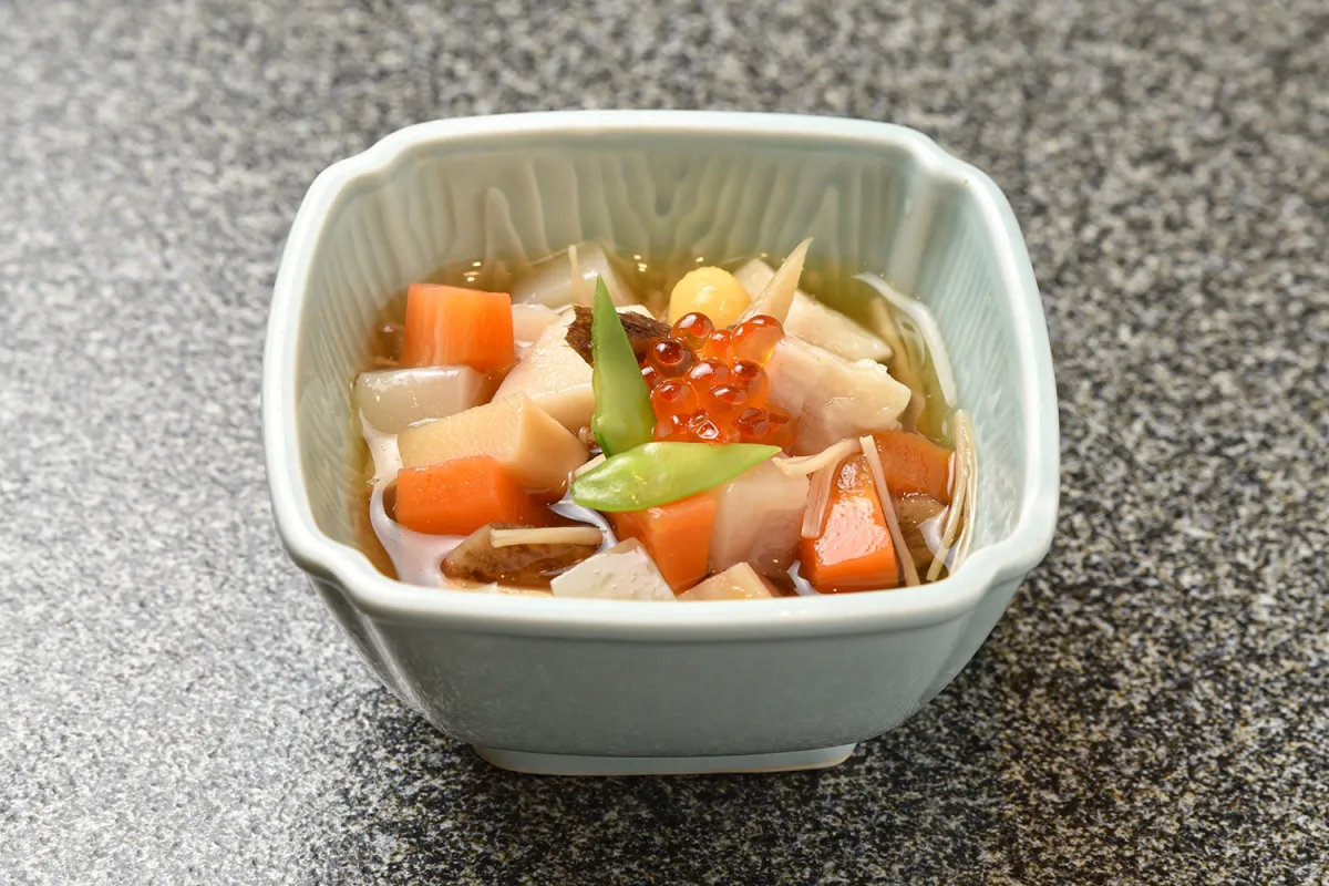 新潟の郷土料理「のっぺ」が楽しめるお店【その②】へぎそばも自慢の「須坂屋そば」／新潟市