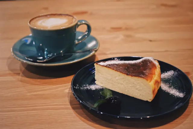 温かく和やかな気持ちになる「cafe Sugar」は、食事もカフェ利用も楽しめるお店だった/加茂市